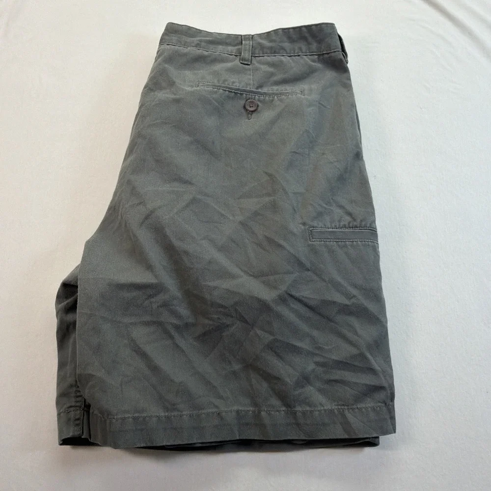 Savane Men's Green Chino Shorts Flat Front Cotton Zip Slash Pockets Solid Sz 42